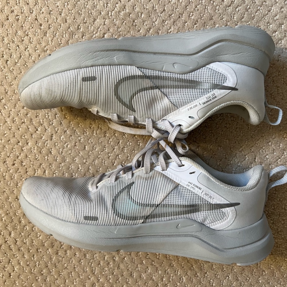 Women’s Nike downshifter running shoe